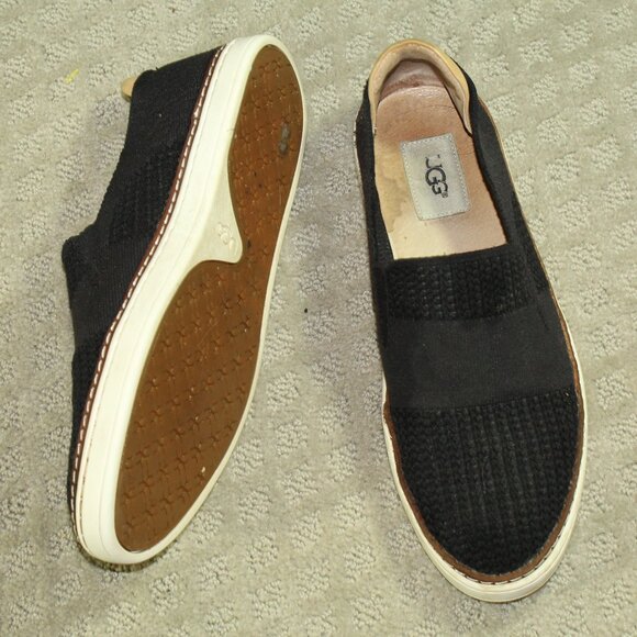 Ugg Sammy Women's 9 Black Stretch Knit Loafer Slip On Sneakers 1016756 - Picture 1 of 7